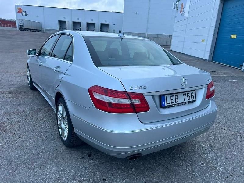 Begagnad Mercedes E200 184 HK (135 kW) 2011