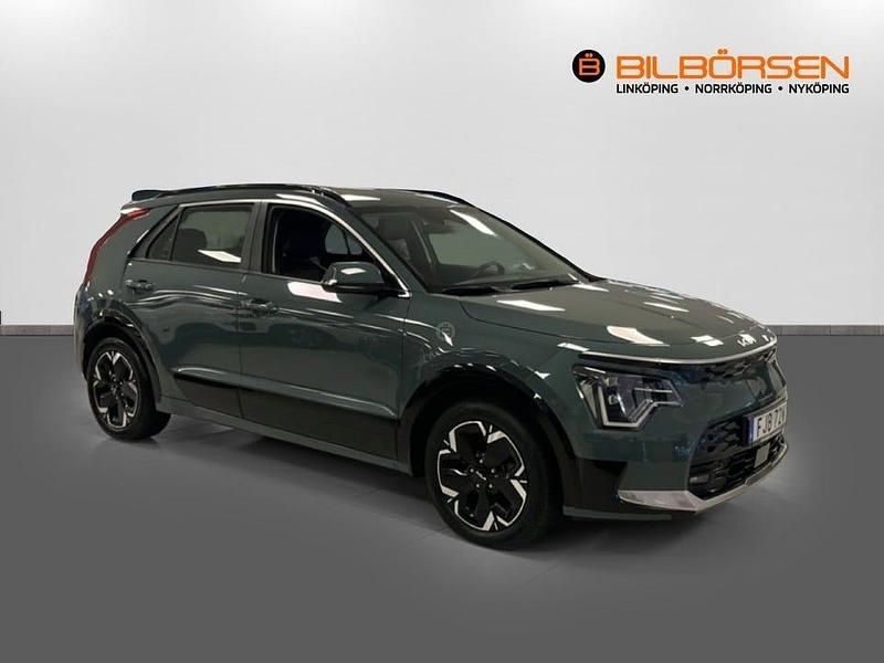 Begagnad Kia e-Niro 150 kW (204 HK) 2022 /cge/ cityscape green m SUV