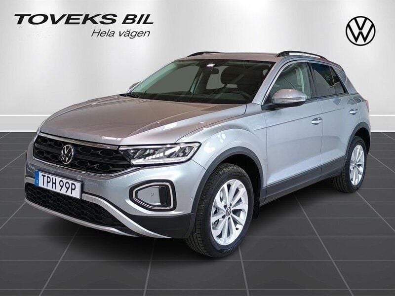 Silver (pyrit silver metallic) Ny 2025 VW T-Roc SUV | 379 900 kr (Marknadspris) - Bild 1/4