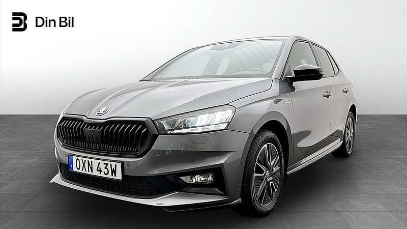 Graphite grey metallic Begagnad 2023 Skoda Fabia Comfort Halvkombi | 219 900 kr (Lite dyr) - Bild 1/4