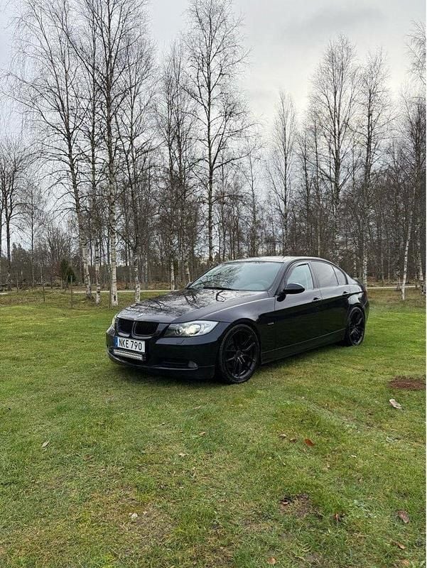 Begagnad 2008 BMW 320 M Sport Sedan | 72 500 kr (Marknadspris) - Bild 1/4