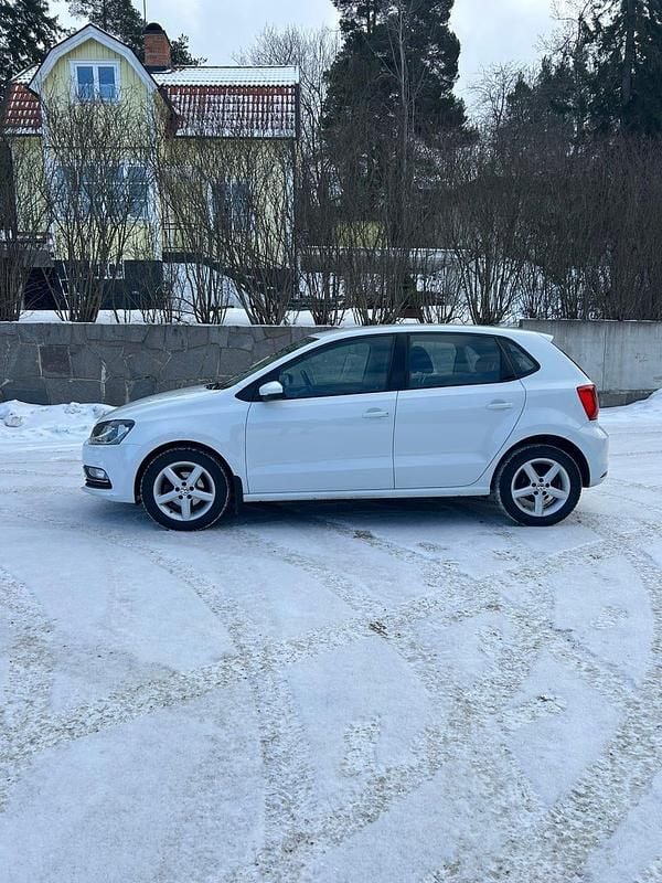 Begagnad VW Polo 90 HK (66 kW) 2017