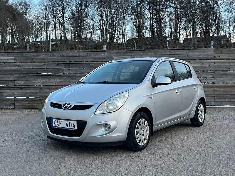 Begagnad 2009 Hyundai i20 Halvkombi | 35 000 kr (Marknadspris) - Bild 1/4