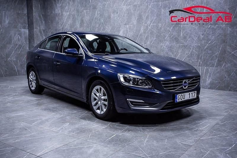 Blå Begagnad 2013 Volvo S60 Momentum Sedan | 134 800 kr (Marknadspris) - Bild 1/4