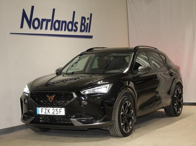Svart (midnight black metallic) Begagnad 2024 Cupra Formentor SUV | 289 900 kr (Bra pris) - Bild 1/4