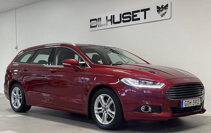 Röd Begagnad 2014 Ford Mondeo Titanium Kombi | 114 900 kr (Marknadspris) - Bild 1/4