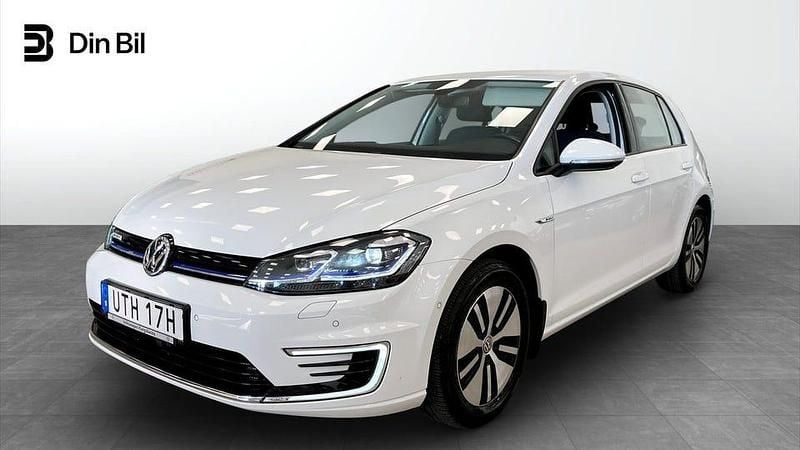 Vit Begagnad 2020 VW e-Golf Halvkombi | 169 800 kr (Marknadspris) - Bild 1/4
