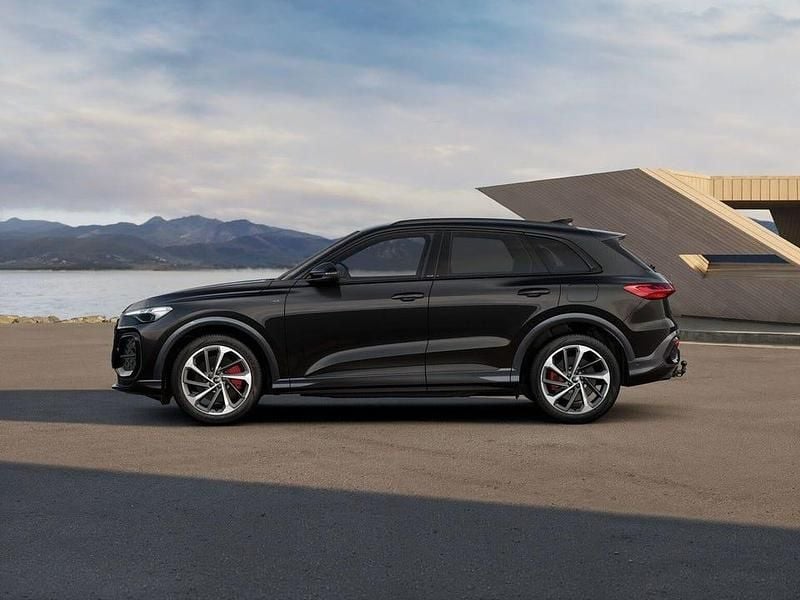 Ny Audi Q5 S-Line 367 HK (269 kW) 2025 Svart SUV