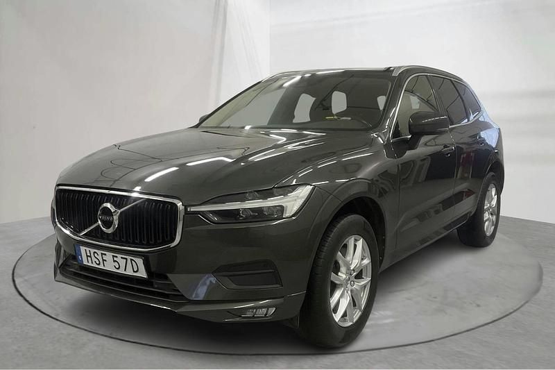 Mörkgrå Begagnad 2021 Volvo XC60 Momentum SUV | 315 000 kr (Superpris) - Bild 1/4