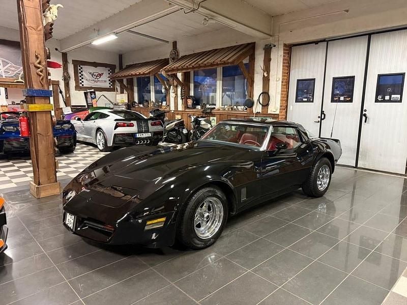 Begagnad Chevrolet Corvette C3 193 HK (141 kW) 1980 Svart Sportkupé
