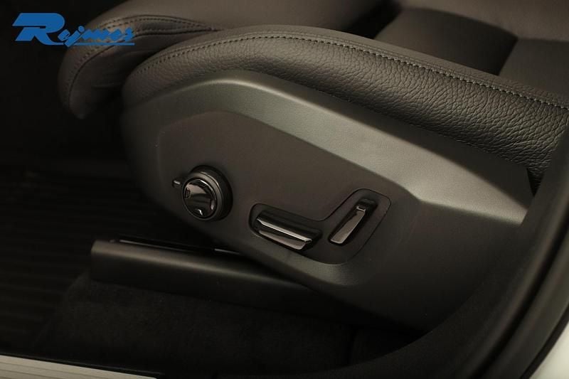 Begagnad Volvo XC60 197 HK (144 kW) 2021 Ice vit SUV