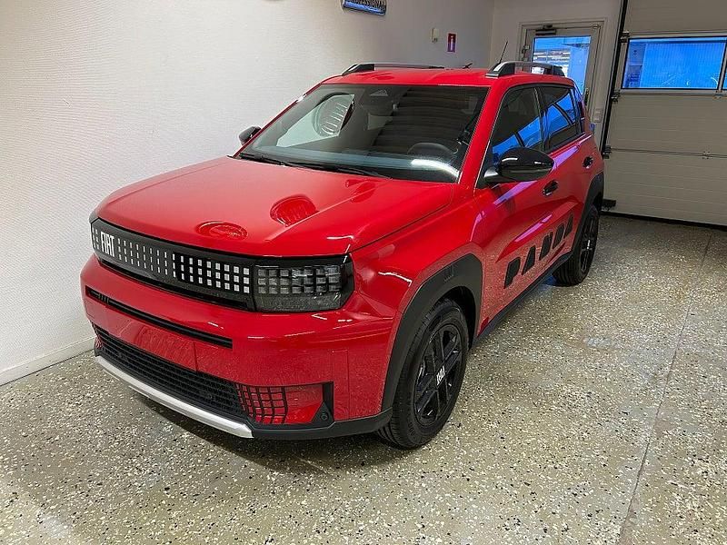 Ny Fiat Grande Panda 101 HK (74 kW) 2025 Röd Halvkombi