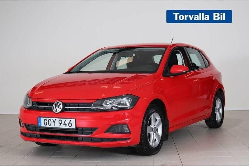 Röd Begagnad 2018 VW Polo Halvkombi | 124 900 kr (Marknadspris) - Bild 1/3