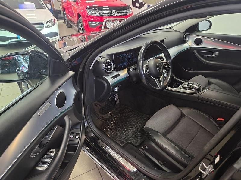 Begagnad Mercedes E200 Avantgarde 160 HK (117 kW) 2019 Svart Kombi