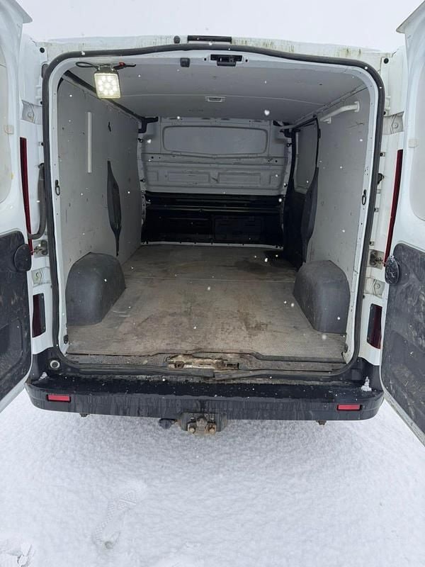 Begagnad Renault Trafic 120 HK (88 kW) 2015 Minibuss