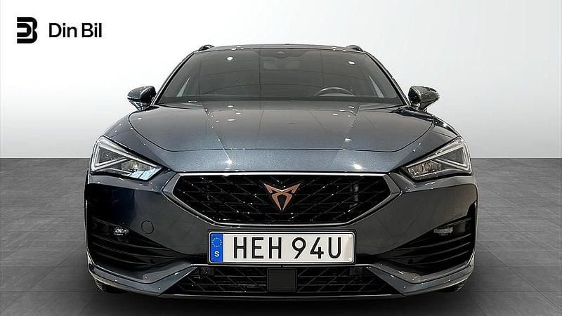Begagnad Cupra Leon 150 HK (110 kW) 2023 Magnetic tech metallic Kombi