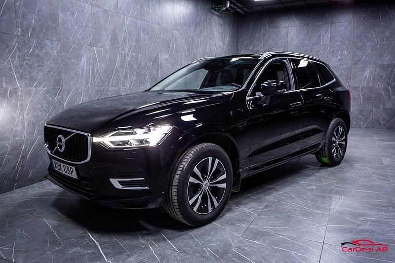 Begagnad Volvo XC60 Momentum 392 HK (288 kW) 2020 Svart SUV