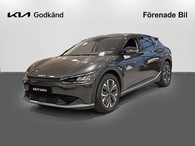 Grå Begagnad 2022 Kia EV6 SUV | 369 000 kr (Marknadspris) - Bild 1/4