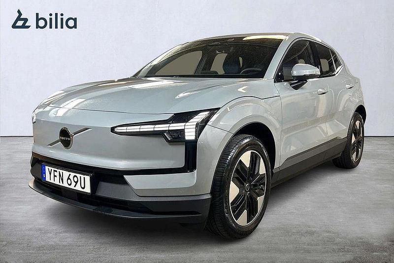 Grå Begagnad 2024 Volvo EX30 Core SUV | 339 900 kr - Bild 1/3