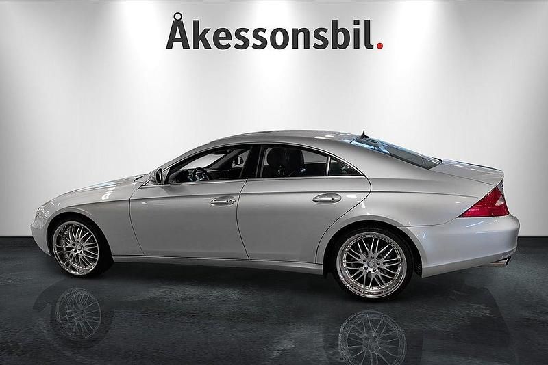 Begagnad Mercedes CLS500 306 HK (225 kW) 2005 Silver Sedan