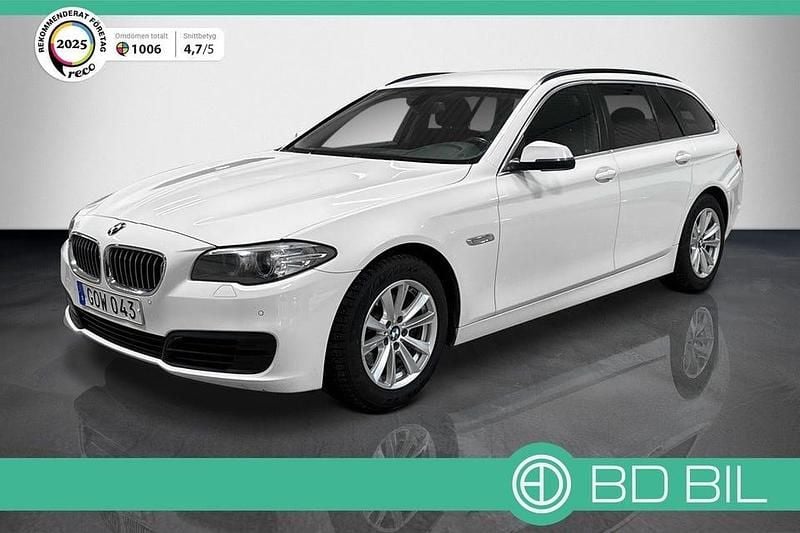 Vit Begagnad 2015 BMW 520 Kombi | 154 900 kr (Marknadspris) - Bild 1/3