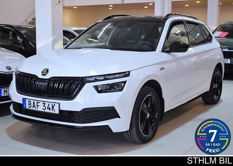 Vit Begagnad 2021 Skoda Kamiq Monte Carlo SUV | 244 900 kr (Marknadspris) - Bild 1/4