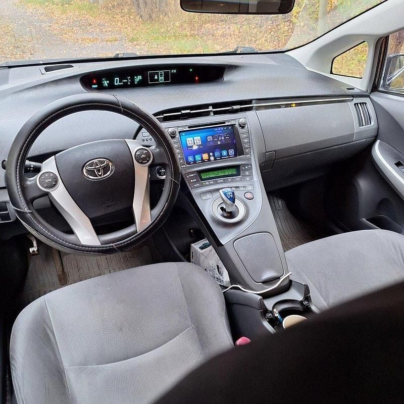 Svart Begagnad 2009 Toyota Prius Halvkombi | 69 000 kr (Marknadspris) - Bild 1/4