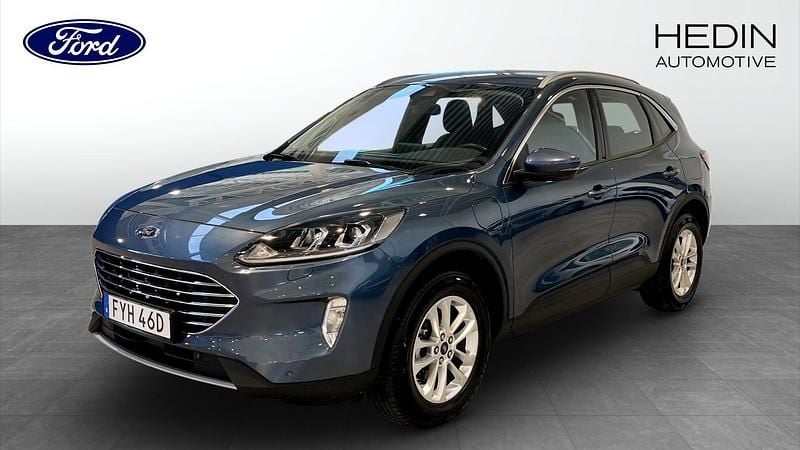 Blå (blue) Begagnad 2023 Ford Kuga Titanium SUV | 264 900 kr (Marknadspris) - Bild 1/4