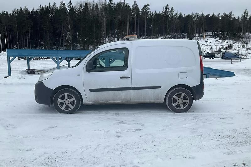 Begagnad Renault Kangoo 75 HK (55 kW) 2015 Vit Minibuss