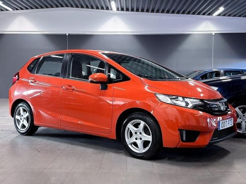 Orange Begagnad 2016 Honda Jazz Halvkombi | 114 900 kr (Bra pris) - Bild 1/3