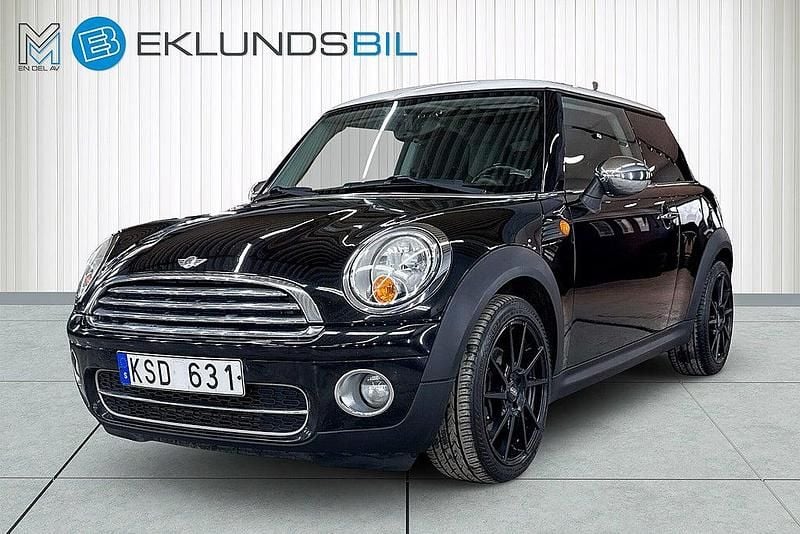 Begagnad Mini Cooper D Chili 109 HK (80 kW) 2010 Midnight black metallic Halvkombi