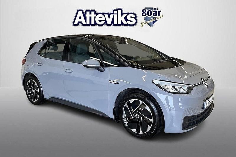 Grå Begagnad 2022 VW ID.3 Pro Performance Halvkombi | 235 000 kr (Superpris) - Bild 1/4