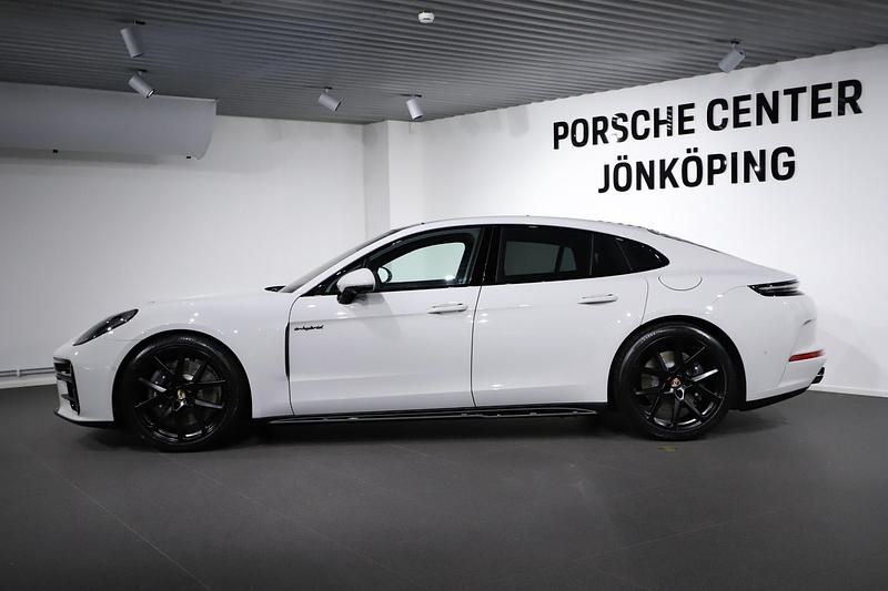 Begagnad Porsche Panamera 470 HK (345 kW) 2025 Halvkombi