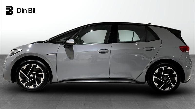 Begagnad VW ID.3 Pro Performance 150 kW (204 HK) 2022 Moonstone grey black Halvkombi