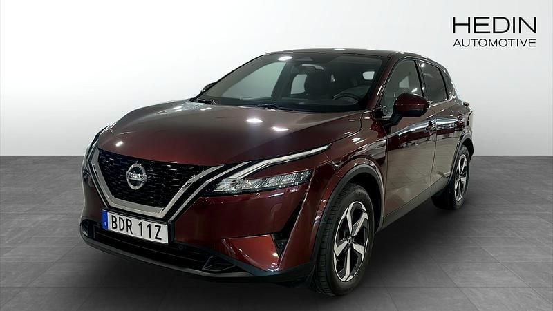 Svart Begagnad 2022 Nissan Qashqai N-Connecta SUV | 259 900 kr (Marknadspris) - Bild 1/4