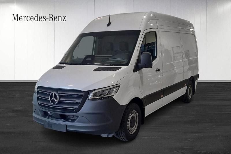 Vit (white) Begagnad 2024 Mercedes Sprinter Van | 574 875 kr - Bild 1/4