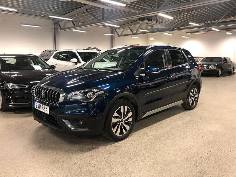 Blå Begagnad 2017 Suzuki SX4 S-Cross SUV | 184 900 kr (Marknadspris) - Bild 1/4