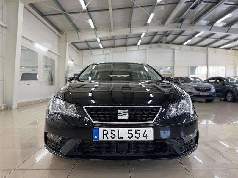 Begagnad Seat Leon ST Style 110 HK (80 kW) 2018 Svart Kombi