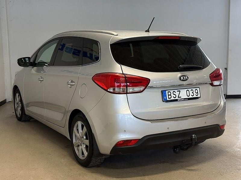 Begagnad Kia Carens 116 HK (85 kW) 2013 Grå Minibuss