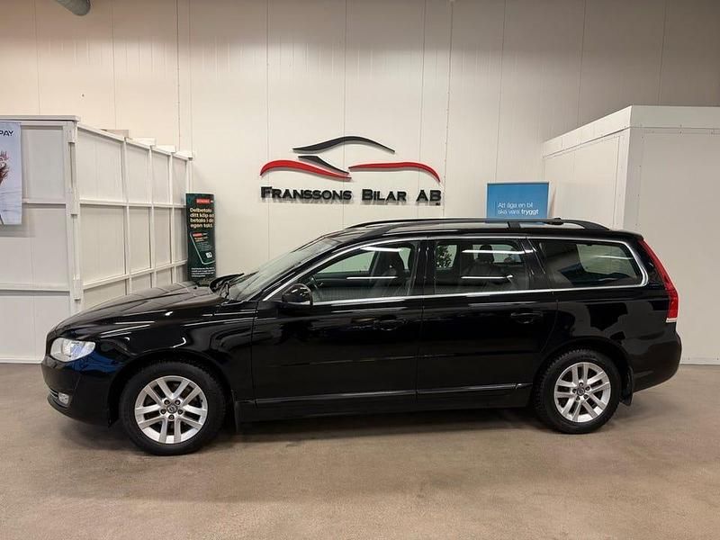 Begagnad Volvo V70 Momentum 150 HK (110 kW) 2016 Svart Kombi