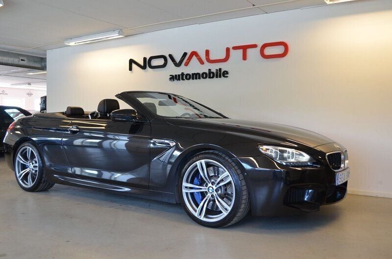 Safirsvart metallic Begagnad 2012 BMW M6 Cabriolet Comfort Edition Cab | 499 900 kr - Bild 1/4