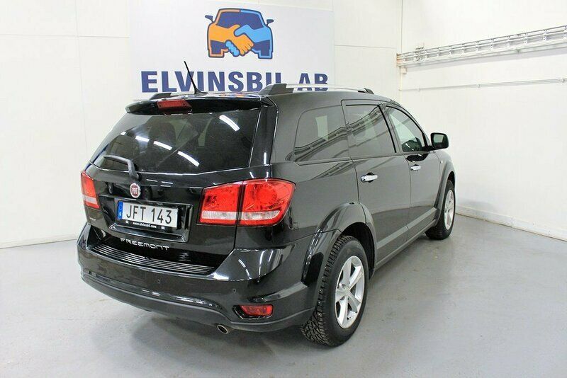 Begagnad Fiat Freemont 170 HK (125 kW) 2013 Svart SUV