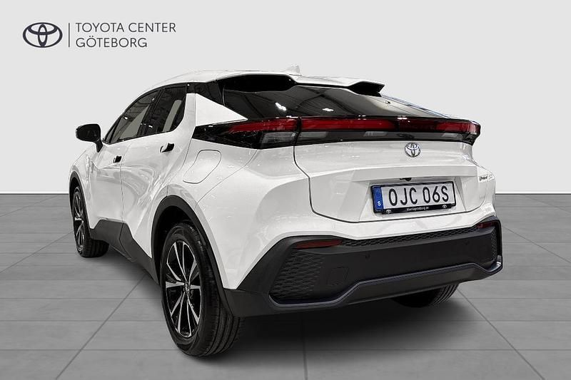 Ny Toyota C-HR Style 226 HK (166 kW) 2025 Vit SUV