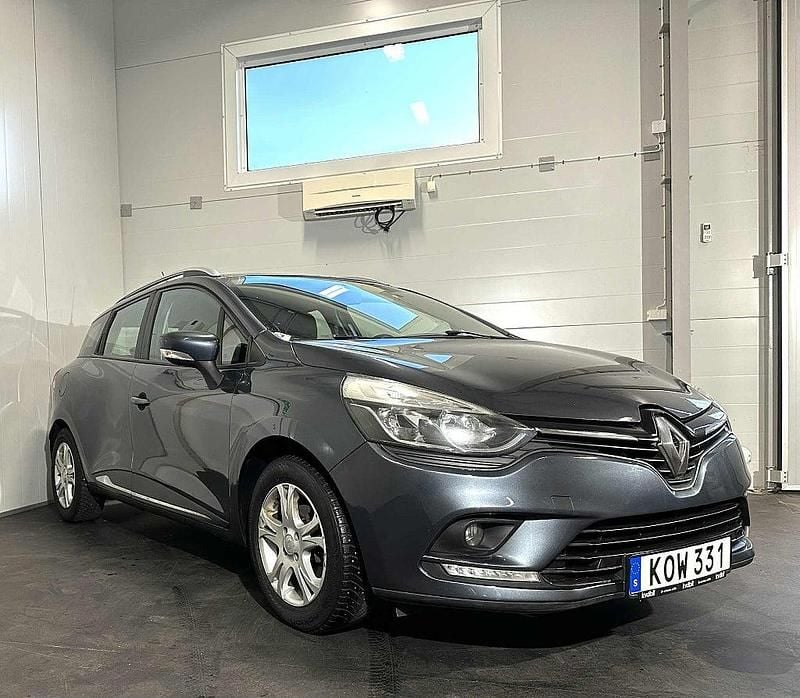 Begagnad Renault Clio GrandTour 90 HK (66 kW) 2017 Grå Kombi