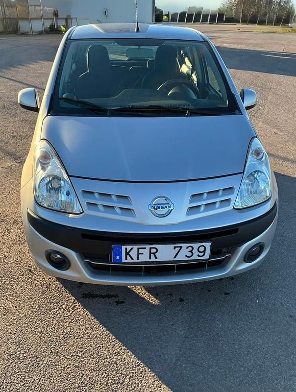 Begagnad 2009 Nissan Pixo Halvkombi | 32 000 kr - Bild 1/4