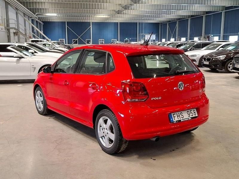 Begagnad VW Polo 86 HK (63 kW) 2013 Röd Halvkombi