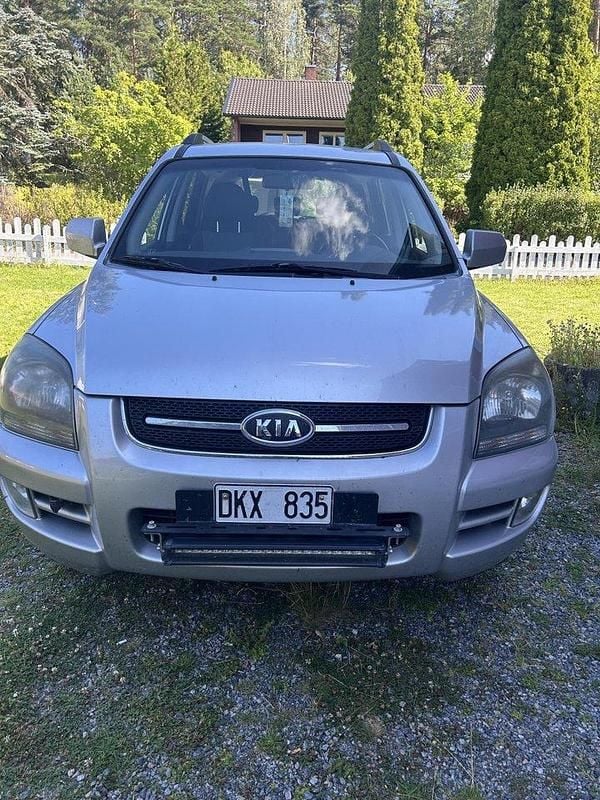 Silver Begagnad 2008 Kia Sportage 4 SUV | 40 000 kr (Marknadspris) - Bild 1/4