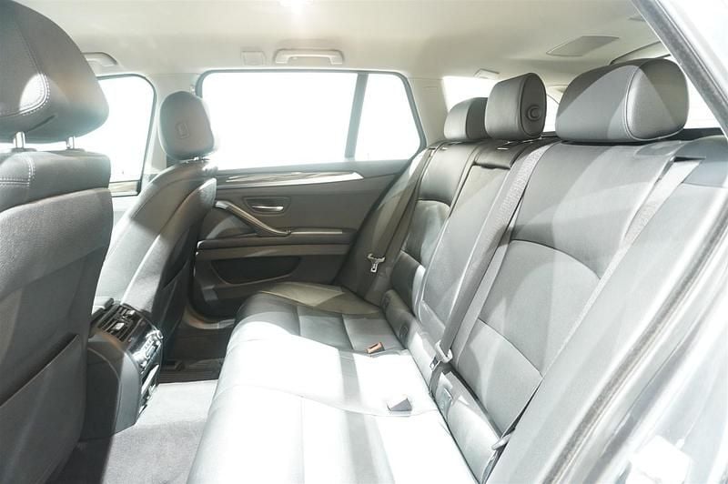 Begagnad BMW 520 M Sport 190 HK (139 kW) 2015 Grå Kombi