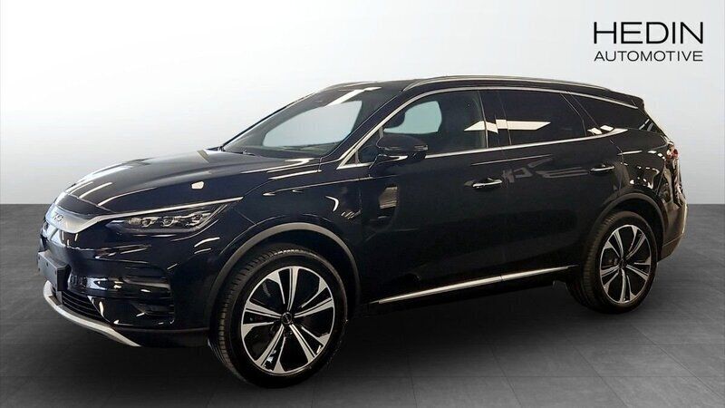 Svart (black) Ny 2024 BYD Tang SUV | 799 900 kr (Lite dyr) - Bild 1/4