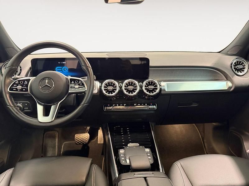 Begagnad Mercedes EQB300 SE 168 kW (229 HK) 2022 Svart SUV